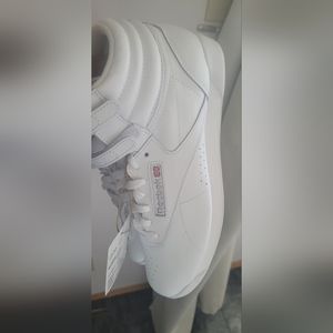 Reebok classic size 10 women